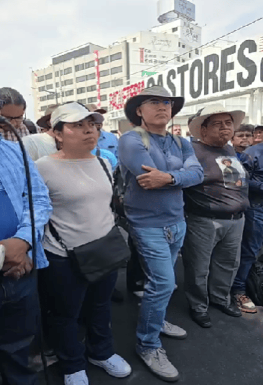 Cerco policial frena avance de la CNTE rumbo al Estadio Ciudad de México