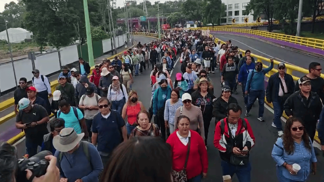 Consignas y apoyo de organizaciones sociales