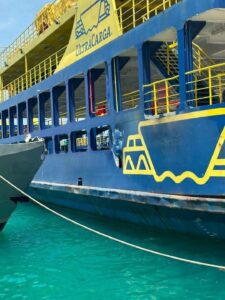 Una patrulla costera de la Marina se impactó contra un ferry en Isla Mujeres, Quintana Roo, en un hecho que no dejó heridos, solo daños materiales