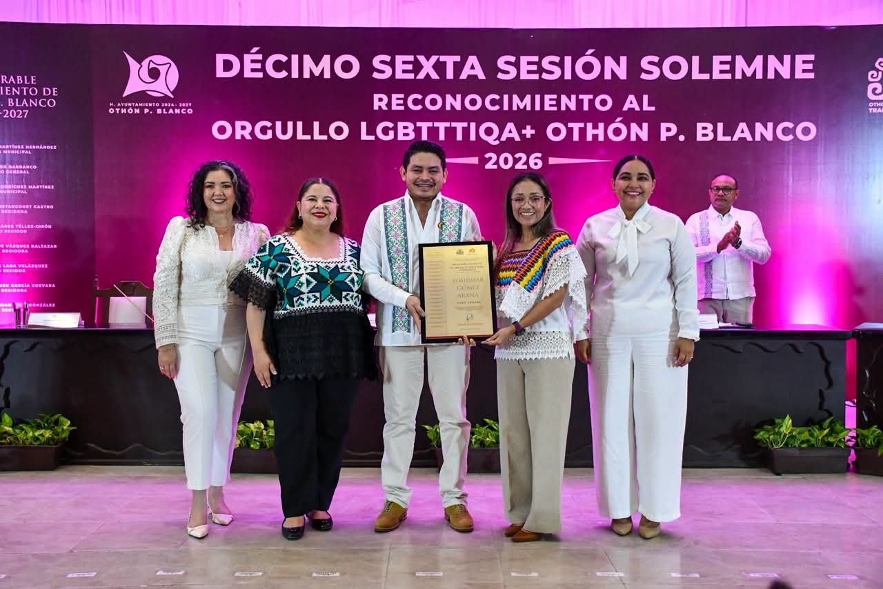 Othón P. Blanco celebra el Orgullo LGBTTTIQA+ con emotivo reconocimiento