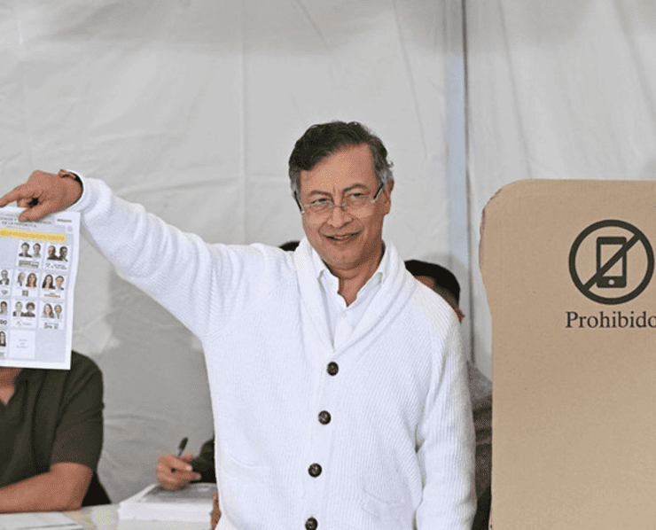 Petro rechaza resultados preliminares de la elección presidencial en Colombia