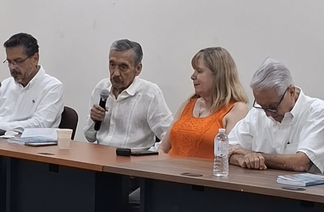 Presentan el libro Compendio Histórico