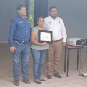 La excelencia académica brilló en la Semana de la Ingeniería Tabasco 2026, donde los Alumnos con mejores promedios demostraron que la dedicación y el talento son clave para impulsar la ingeniería en el estado.