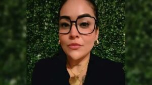 La periodista Roxana Berenice Guzmán Ramírez fue reportada como desaparecida tras la irrupción de hombres armados en su domicilio de Nanchital, Veracruz.