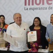 Rafa Marín formalizó su registro con respaldo político de alto nivel