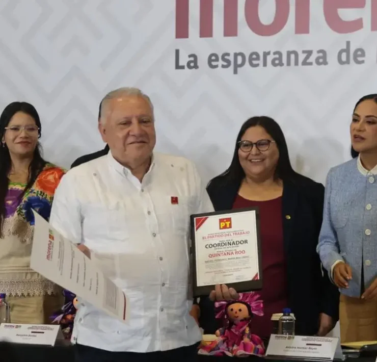 Rafa Marín formalizó su registro con respaldo político de alto nivel