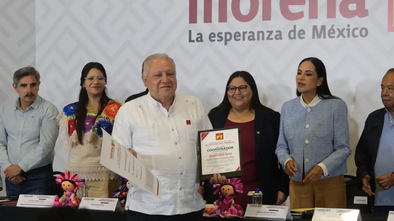Rafa Marín formalizó su registro con respaldo político de alto nivel