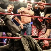 Reconocido luchador sufrió amputación de sus dos piernas y la noticia sacude al mundo