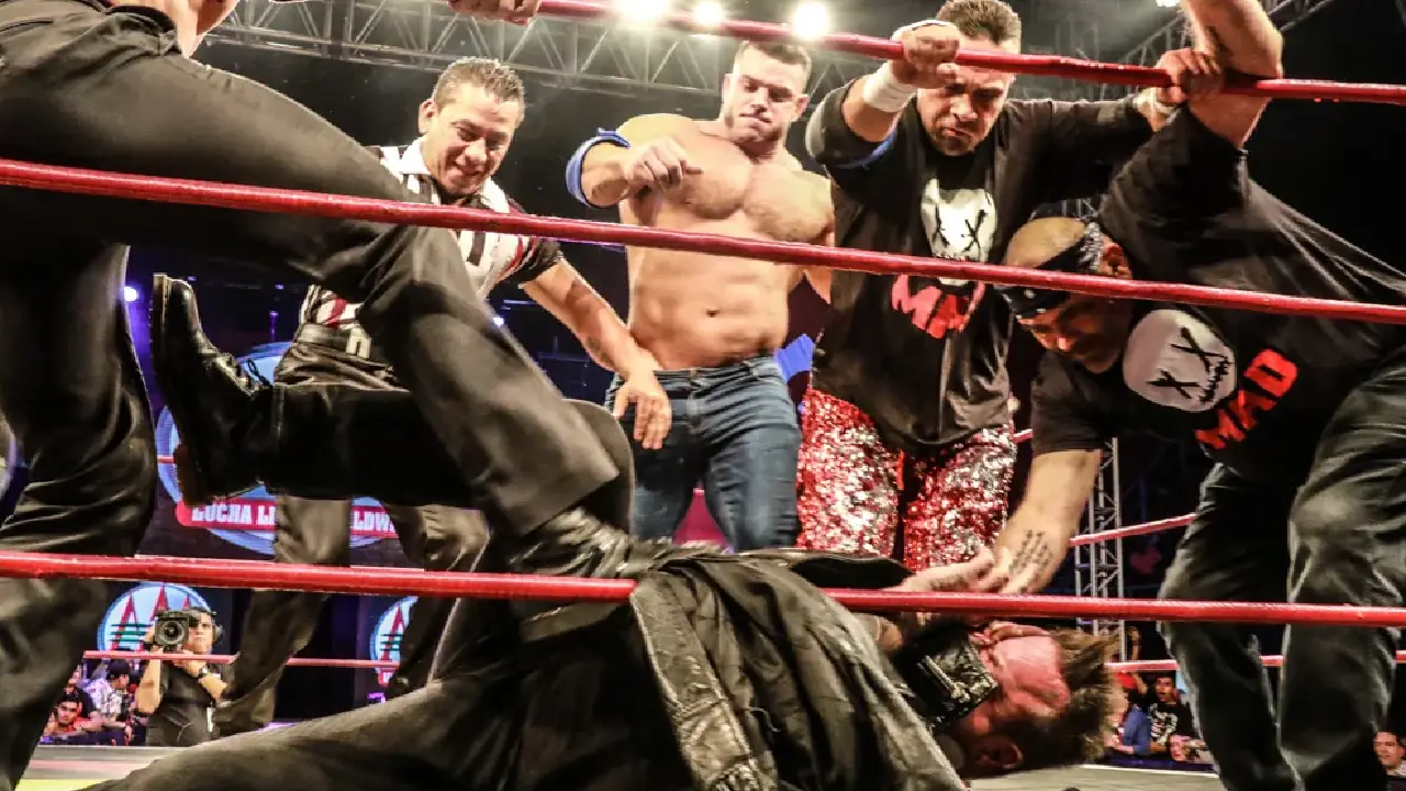 Reconocido luchador sufrió amputación de sus dos piernas y la noticia sacude al mundo
