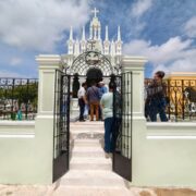 Restauran mausoleo Vega Ibarra y preservan legado histórico del cementerio general de Mérida