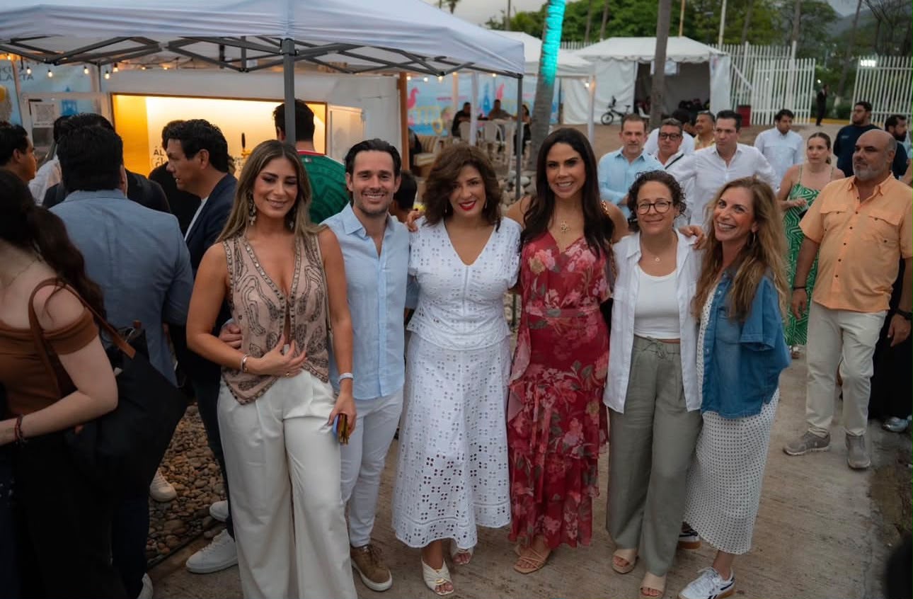 Se mete Poncho de Mercurio de lleno en la fiesta futbolística