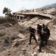 Aumenta a 920 la cifra de muertos por los terremotos en Venezuela