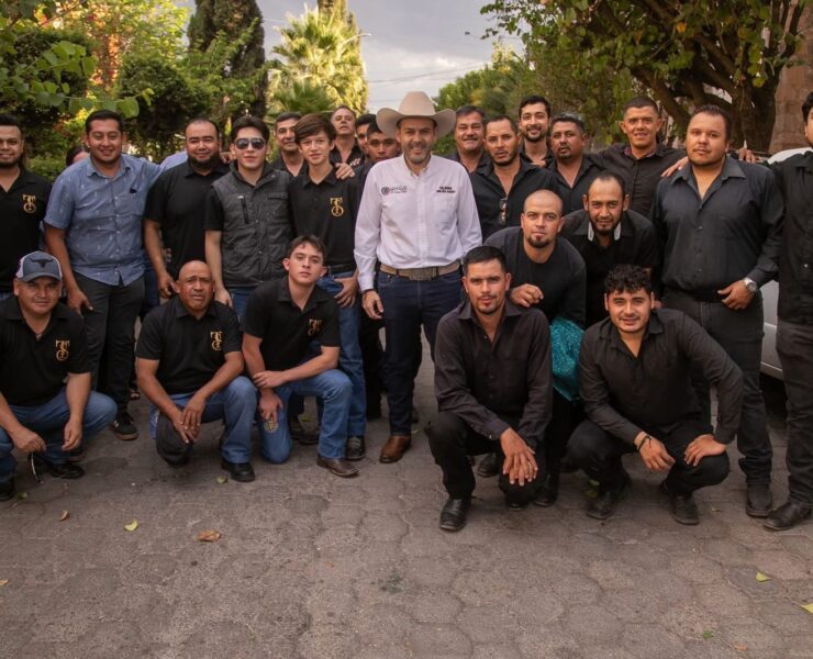 Ulises Mejía destaca avances económicos