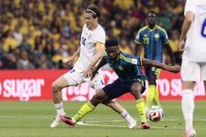Uzbekistán luchó hasta el final y logró empatar momentáneamente el encuentro, pero no pudo contener el poder ofensivo de Colombia en su debut dentro del torneo internacional 2026.