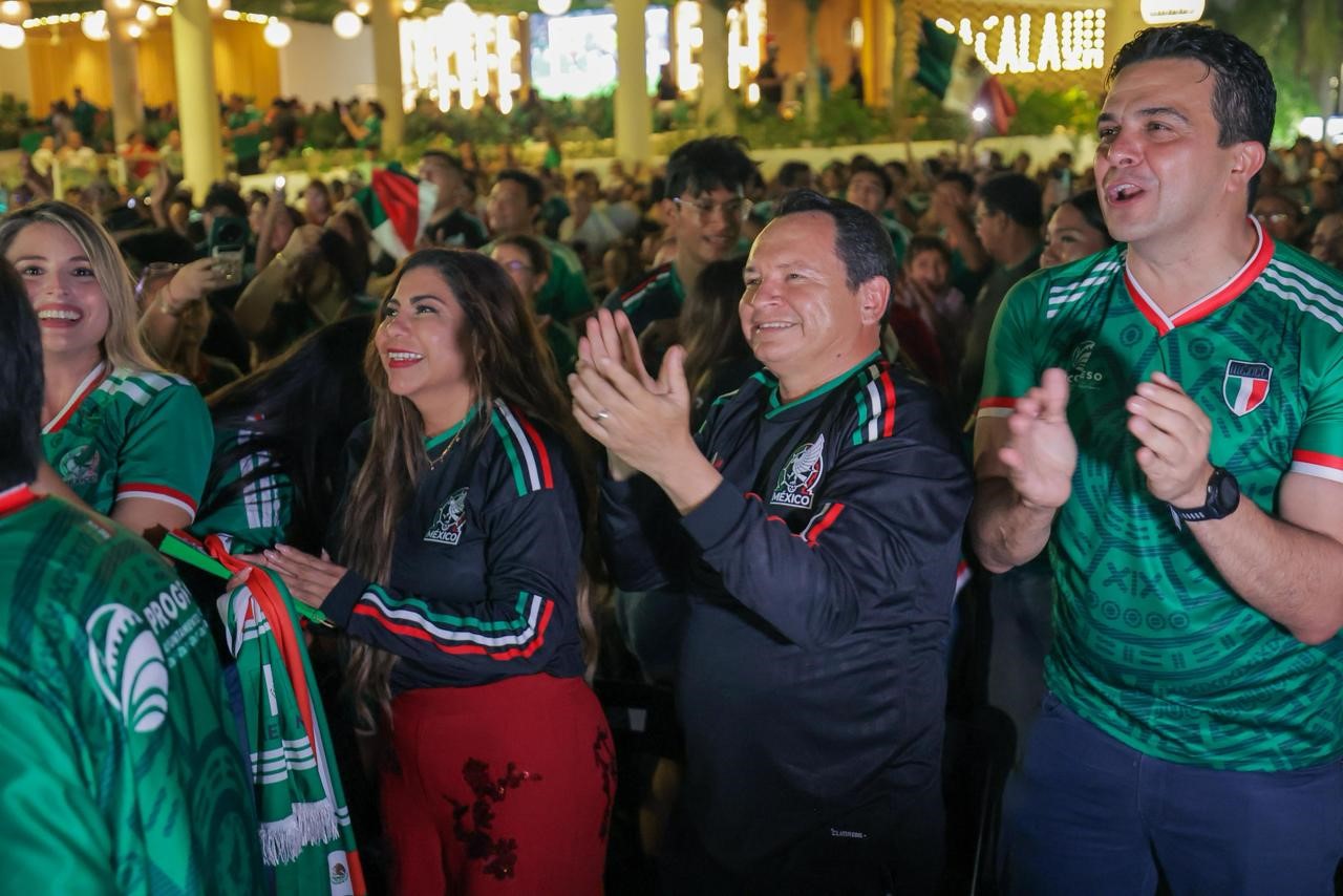 ¡Emoción Total! Más de 11 mil yucatecos celebran el triunfo de México en las Zonas Fan