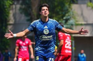 Alejandro “Coco” Cárdenas Alonso hizo historia al debutar con el Club América en la Liga MX y convertirse en el futbolista yucateco número 17 en llegar a la Primera División.