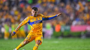 El Polémico fichaje de Ángel Correa acaparó los reflectores en México y Argentina, luego de semanas de negociaciones, versiones encontradas y un acuerdo millonario entre Tigres y River Plate.