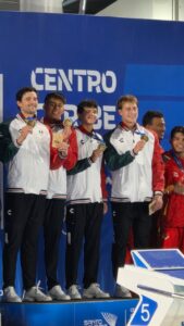 El nadador quintanarroense Andrés Dupont Cabrera conquistó la medalla de plata en los Juegos Centroamericanos y del Caribe Santo Domingo 2026