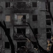 Ataque masivo ruso deja al menos 30 muertos en Kiev