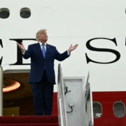 Trump habla de la desnuclearización de Irán y dice que todo marcha bien