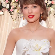 Vestido de novia de Taylor Swift en su boda con Travis Kelce