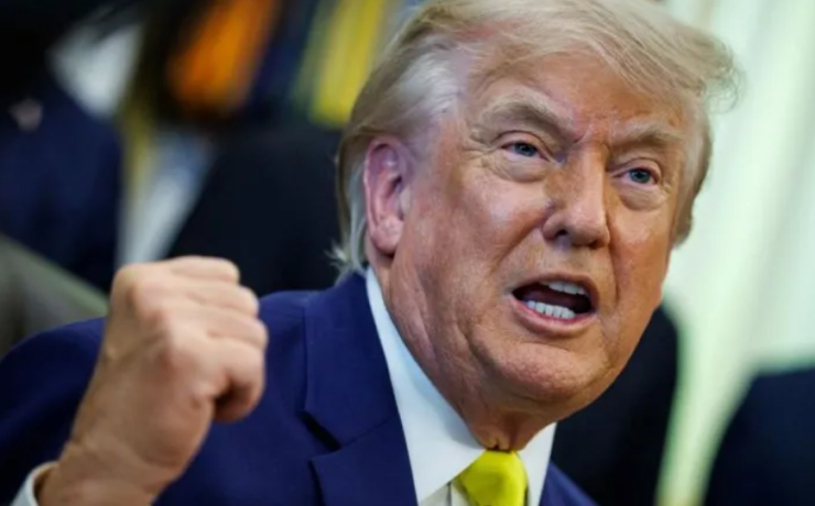 Trump dice que el “comunismo” es una amenaza