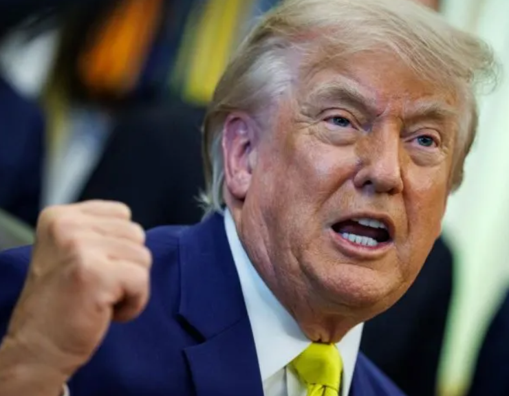 Trump dice que el “comunismo” es una amenaza