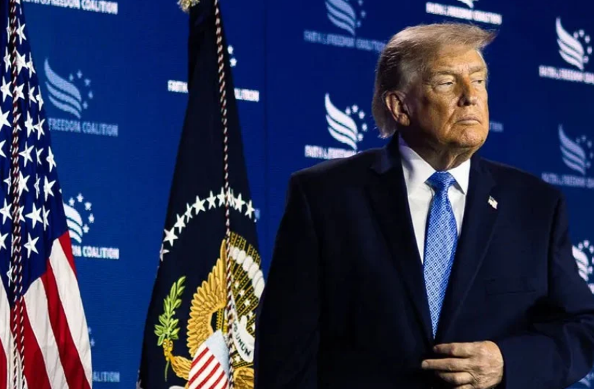 Trump insiste en fortalecer el sistema electoral