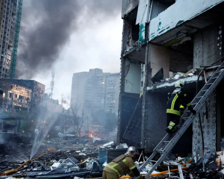 Rusia ataca Kyiv con misiles balísticos: ataque devastador en la capital