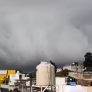 Espectacular ‘nube estante’ que cubrió la CDMX. Vídeos