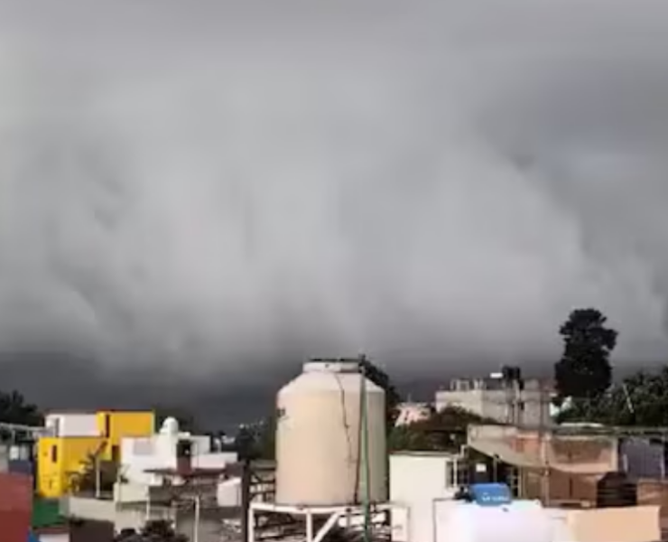 Espectacular ‘nube estante’ que cubrió la CDMX. Vídeos