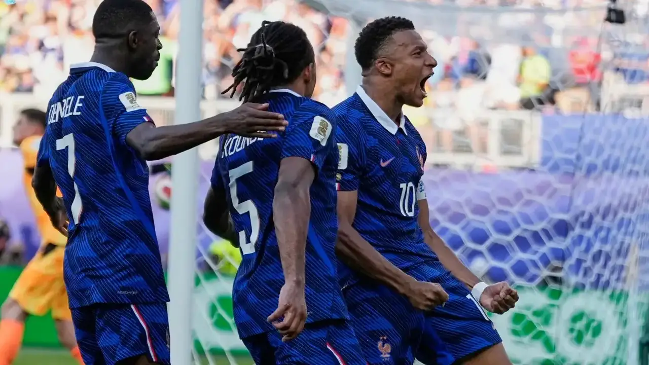 Con la mínima Francia avanzó a cuartos de final en un duelo tenso ante Paraguay