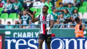 Duk tuvo un debut soñado en el futbol mexicano al marcar el primer gol del Atlas en la victoria de los rojinegros sobre León durante la Jornada 1 del Apertura 2026.