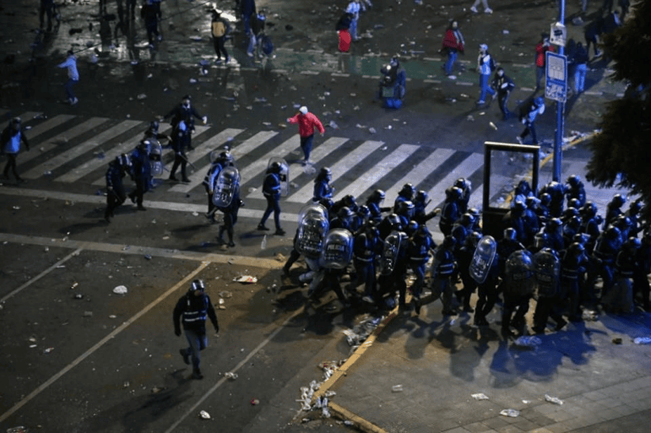 Disturbios en Buenos Aires tras la final del Mundial