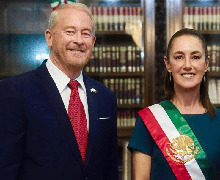 Embajador de EU responde a Sheinbaum sobre tráfico de armas