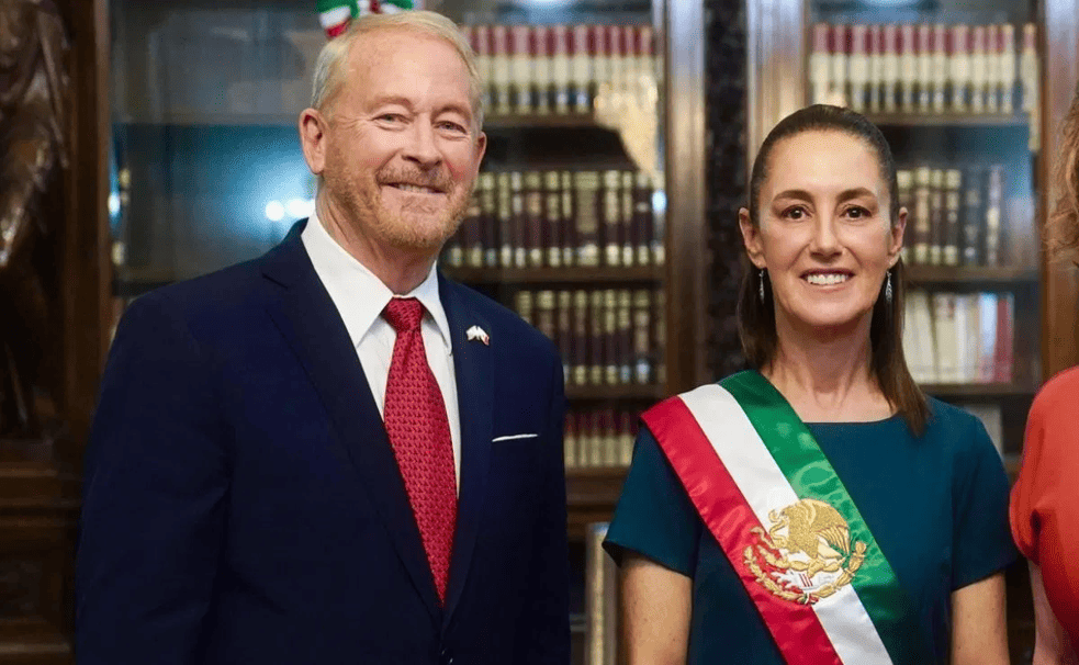 Embajador de EU responde a Sheinbaum sobre tráfico de armas