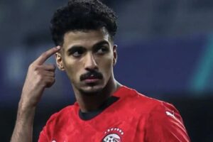 Hossam Abdelmaguid anota el penal decisivo que confirma la clasificación de Egipto a los octavos de final en una noche llena de tensión y drama.