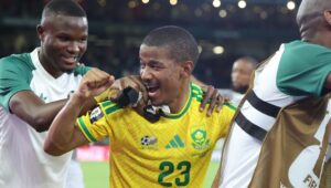 Jayden Adams fue considerado una de las grandes promesas del fútbol sudafricano tras destacar con Stellenbosch FC, Mamelodi Sundowns y la selección nacional.