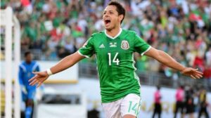 La Impactante revelación del “Chicharito” reavivó el debate entre la afición, mientras el delantero continúa entrenando en busca de una nueva oportunidad para regresar al fútbol profesional.