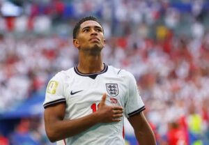 Jude Bellingham apareció en los últimos minutos del partido para sentenciar la victoria de Inglaterra sobre Francia con el gol definitivo que colocó el 6-4 en el marcador, asegurando el tercer lugar de la justa internacional de selecciones 2026.