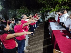 Integrantes del nuevo Comité Directivo Municipal del PRI en Kanasín refrendaron su compromiso de fortalecer el trabajo territorial y mantener cercanía con la ciudadanía.