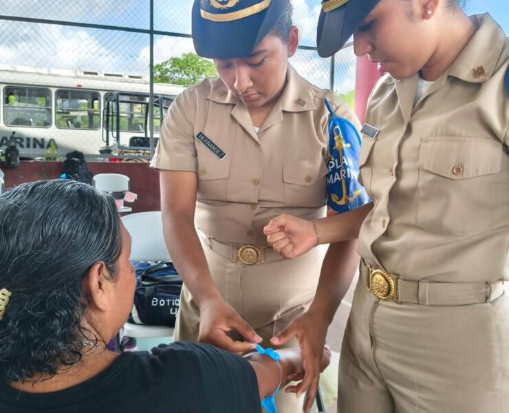 Marina acerca atención médica gratuita a comunidades vulnerables de Ribera Río Hondo