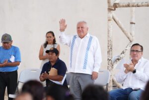 Rafa Marín participó en la inauguración de las actividades del Museo Comunitario de Tepich, donde destacó la importancia de preservar la Memoria histórica del pueblo maya para las nuevas generaciones.
