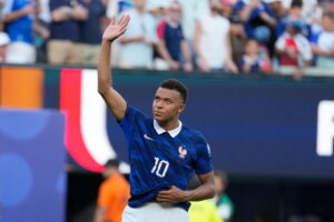 Kylian Mbappé conquistó la Bota de Oro con 10 goles y fue elegido como uno de los delanteros del once ideal de la justa internacional de selecciones 2026.