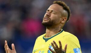 Neymar se despidió de la Copa del Mundo y de la selección de Brasil, poniendo fin a una brillante carrera internacional como máximo goleador histórico de la Canarinha.