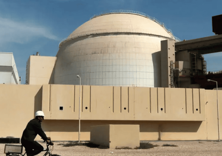 Estados Unidos bombardea zona cercana a la planta nuclear
