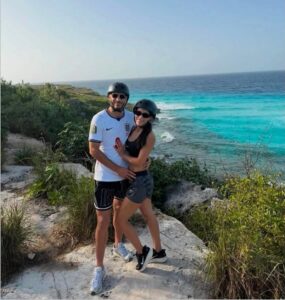 El delantero mexicano Raúl Jiménez visitó Punta Sur en Isla Mujeres, uno de los sitios más emblemáticos del Caribe Mexicano, donde disfrutó de sus impresionantes paisajes y atardeceres.