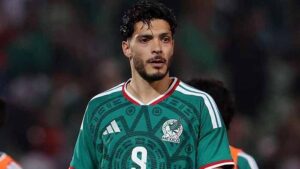 Raúl Jiménez sentenció el triunfo con un espectacular disparo al ángulo, confirmando la victoria con la que México venció sus fantasmas y avanzó a los octavos de final del torneo.