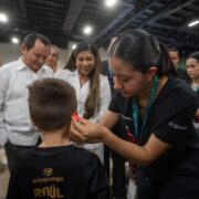 Bienestar es autonomía: Renacimiento Maya entrega apoyos auditivos para transformar vidas