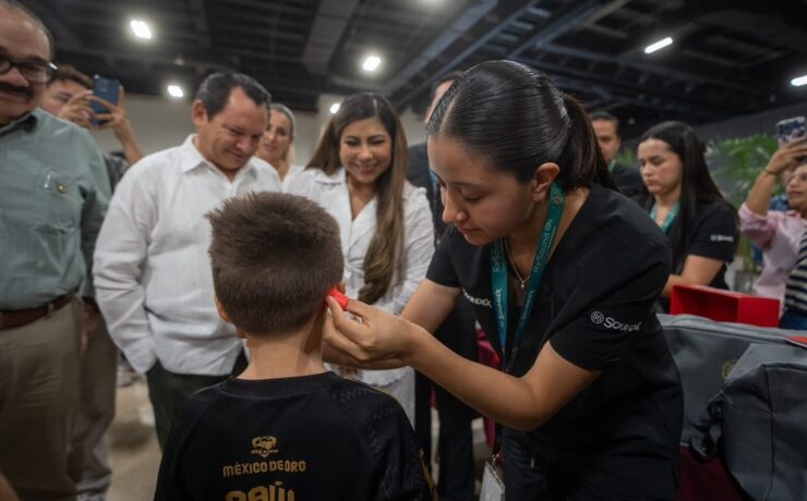 Bienestar es autonomía: Renacimiento Maya entrega apoyos auditivos para transformar vidas
